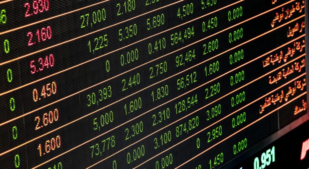 Una antalla de trading de bolsa con muchos datos